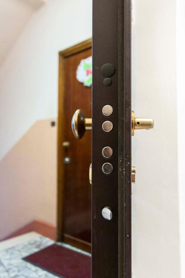 Camyhouse Apartment Turin Bagian luar foto